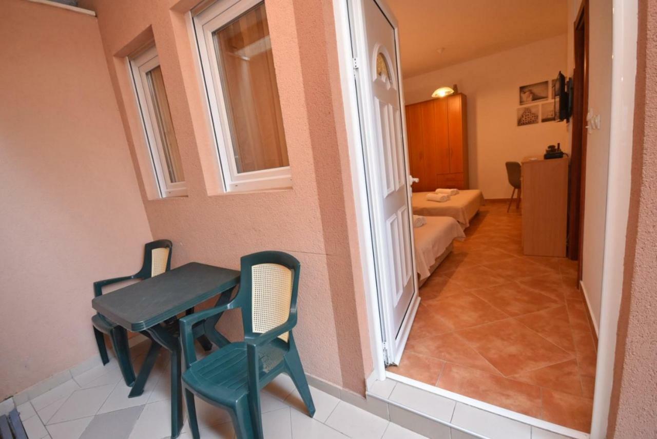 Apartment Anja Херцег Нови Екстериор снимка